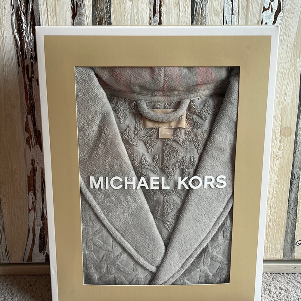MICHAEL KORS Unisex Logo Cotton Terry Robe NEW! Sealed box